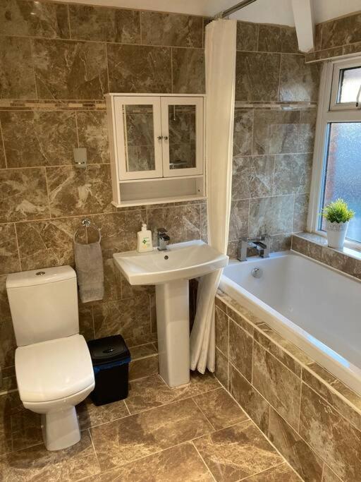 Coniston House Lancaster 3 Bedrooms Parking And Garden Extérieur photo